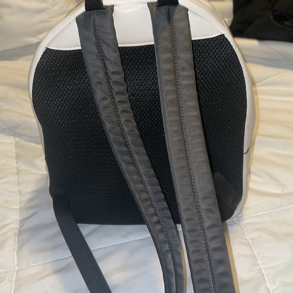 Coach backpack - Picture 3 of 5